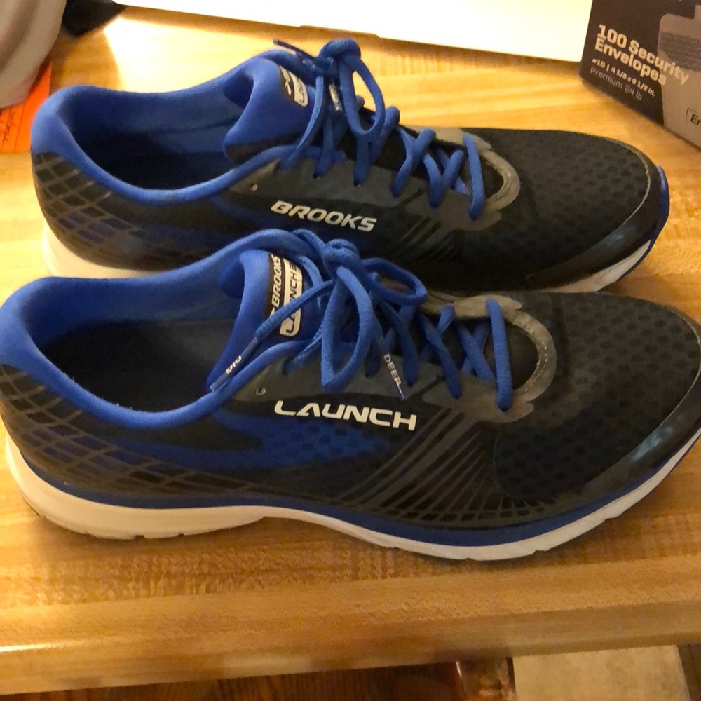 LIKE NEW Brooks Launch 3
